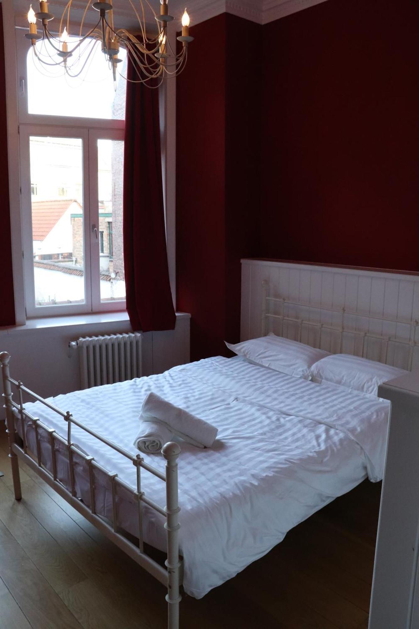 Hostel Lybeer Private Rooms Just For Two! 브뤼헤 객실 사진