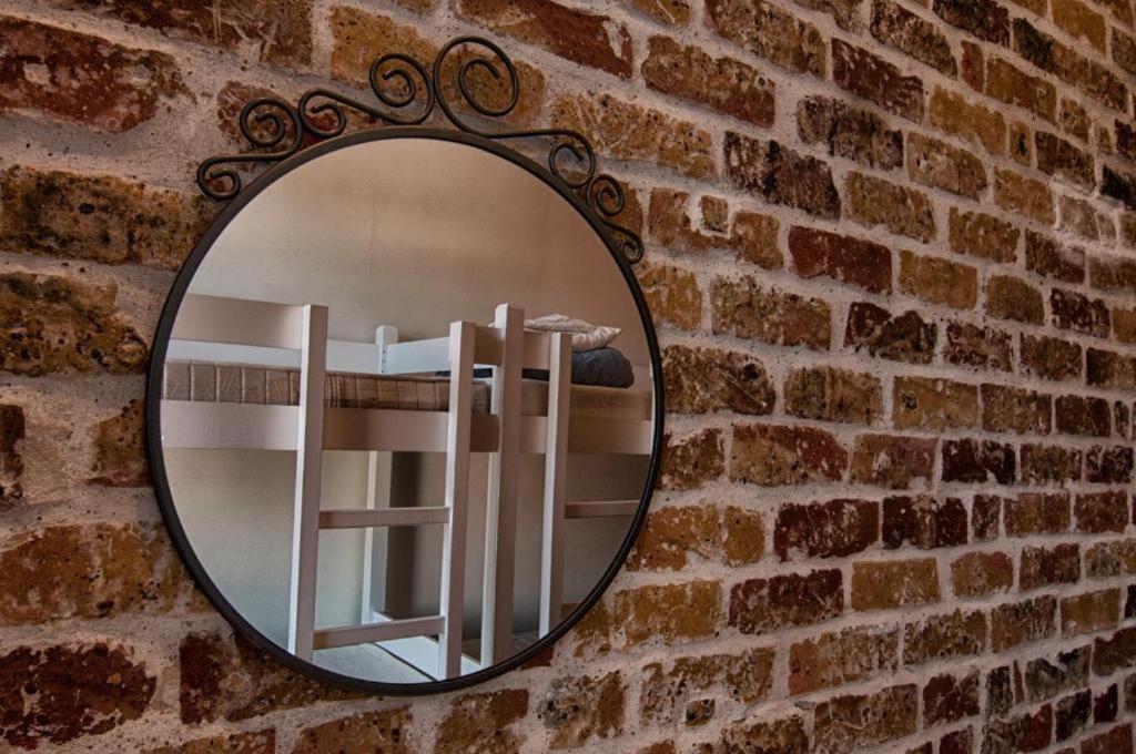 Hostel Lybeer Private Rooms Just For Two! 브뤼헤 외부 사진