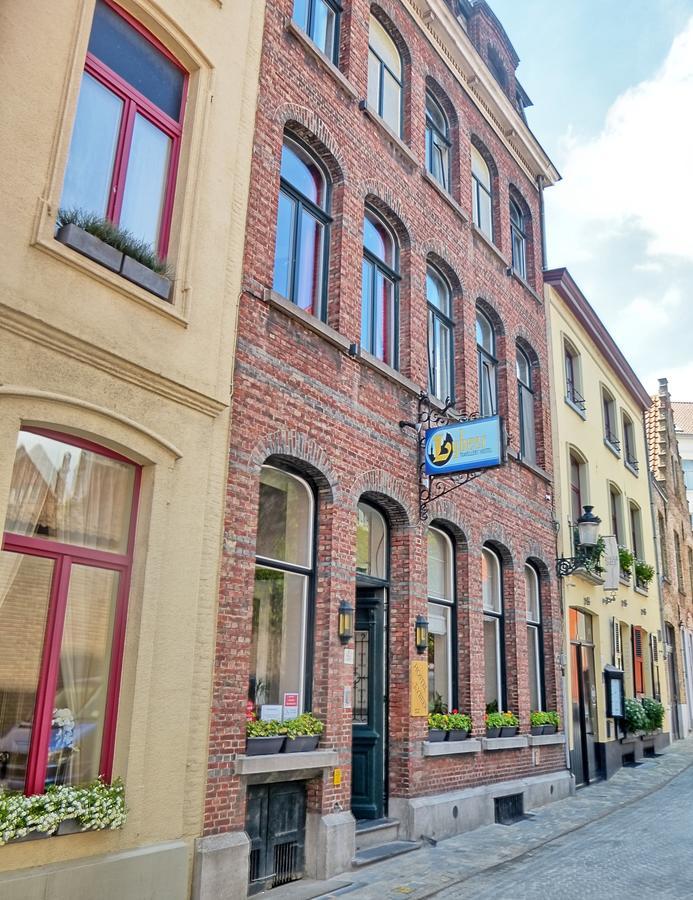 Hostel Lybeer Private Rooms Just For Two! 브뤼헤 외부 사진